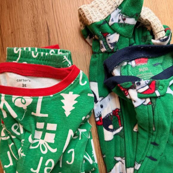 Carter's Holiday Pj's - 3T - Picture 3 of 3